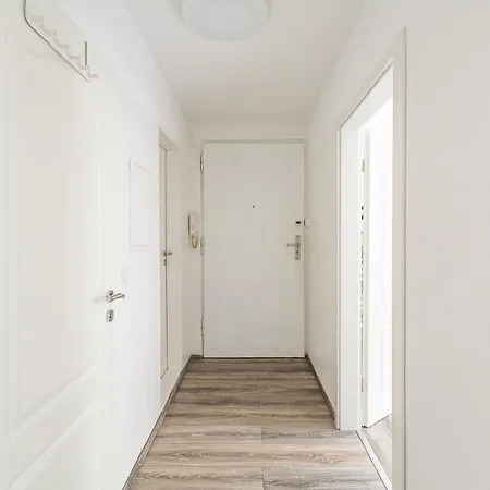 T&K Apartments - 2 Room Apartment - Ground Floor Dusseldorf Exterior photo